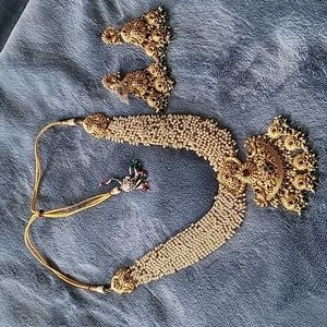 NWT Indian wedding pearl jewelry
